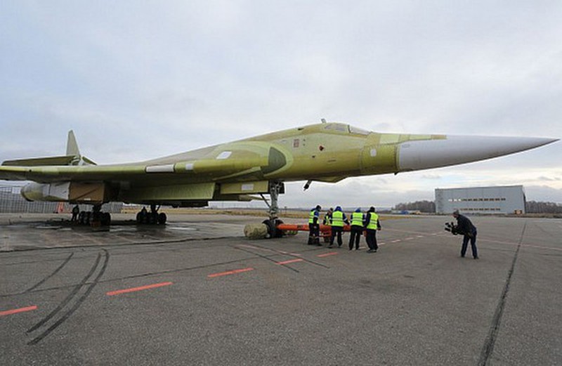 Thien Nga Trang Tu-160M2 dau tien cua Nga ra lo, NATO “het hon”-Hinh-4