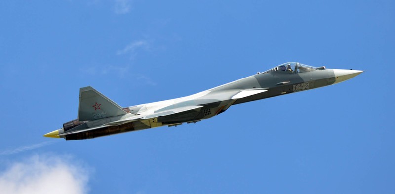 Bat chap Su-57 vua roi, Khong quan Nga van nhan mot loat tiem kich nay trong 2020-Hinh-3