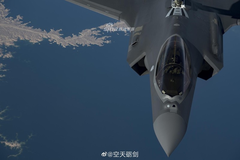 Tiep lieu tren khong cho tiem kich F-35: Kho nhu len troi!-Hinh-2