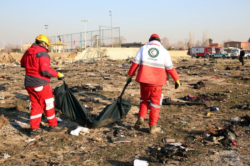 Iran biet ban nham may bay cho khach Ukraine tu dau nhung van choi quanh-Hinh-3