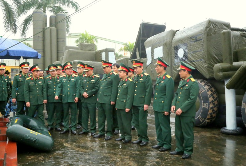 Viet Nam che tao thanh cong ten lua S-300, Spyder, tiem kich Su-30,... 