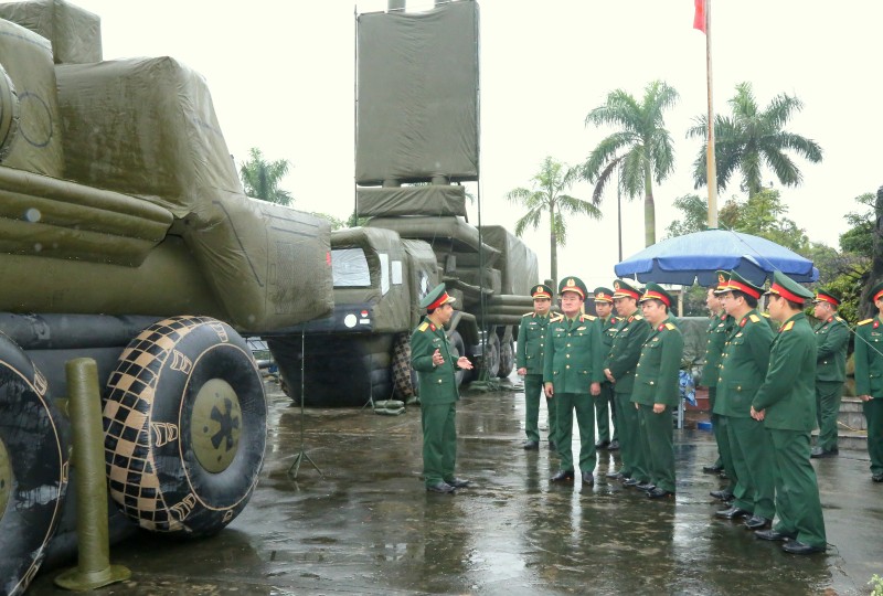 Viet Nam che tao thanh cong ten lua S-300, Spyder, tiem kich Su-30,... 