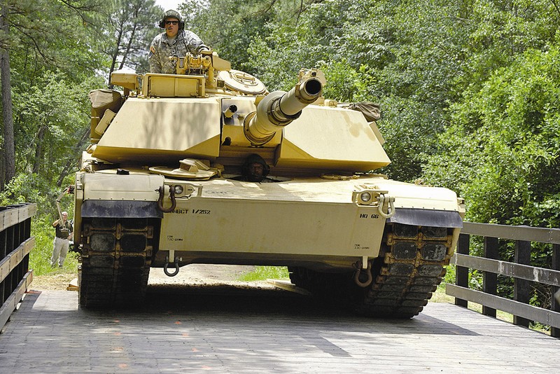 Kinh ngac khi buoc vao noi that xe tang chu luc duy nhat cua My - M1 Abrams-Hinh-13