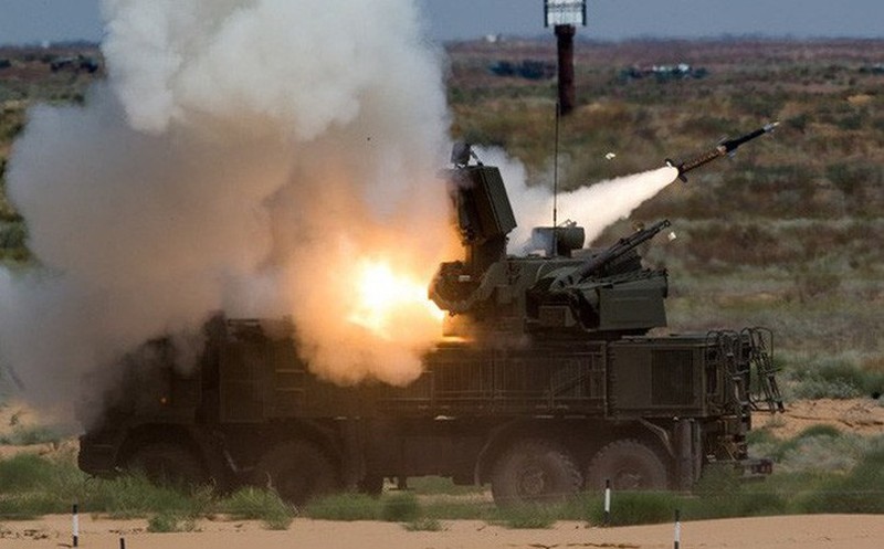 Phong khong Pantsir-S1 Syria phong 9 phat dan chi de ha mot ten lua Israel-Hinh-12