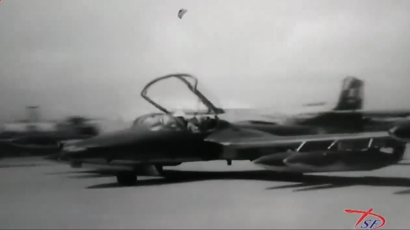 Hinh anh cuc hiem ve bien doi A-37 cua Viet Nam trong qua khu-Hinh-3