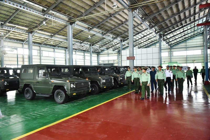 Bat ngo: Myanmar tu san xuat xe Jeep quan su nhu UAZ Lien Xo-Hinh-9