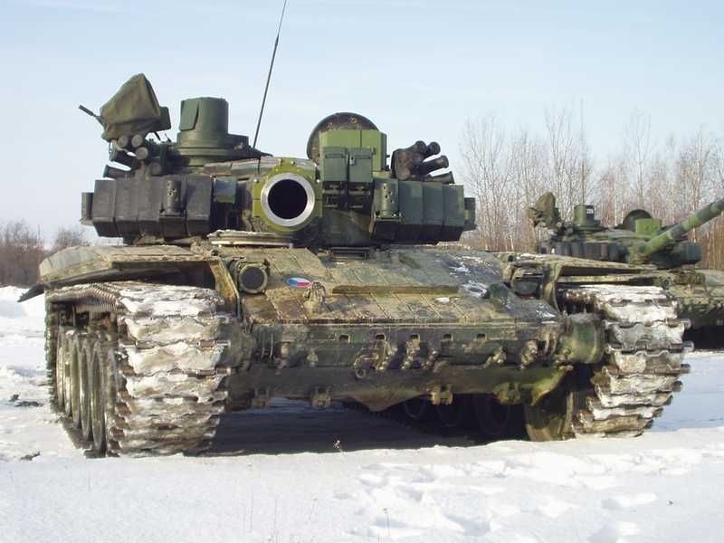 Tram tro truoc xe tang T-72 ban 