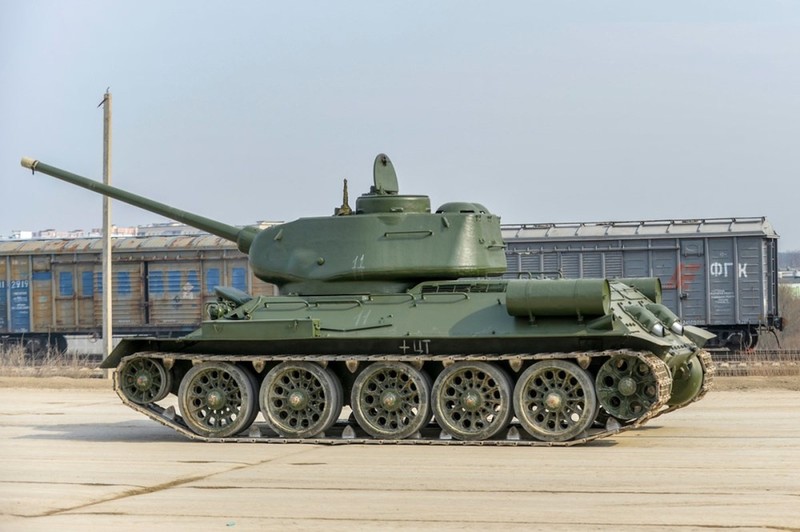 Bat ngo: Xe tang T-34 Lao se duoc tham gia duyet binh o Quang truong Do-Hinh-6