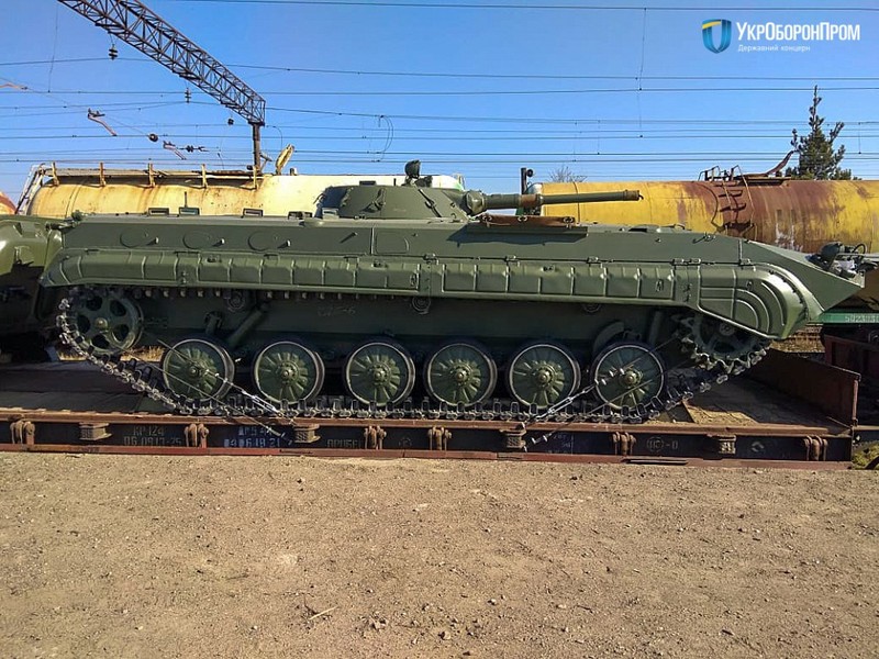 Ky la: Tu san xuat duoc BMP-1, Ukraine van phai nhap khau gan 40 chiec tu Ba Lan-Hinh-3