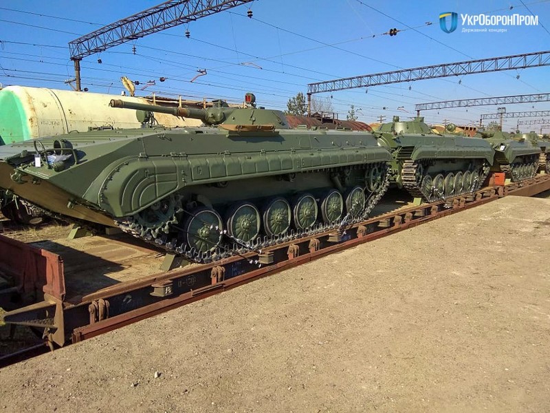 Ky la: Tu san xuat duoc BMP-1, Ukraine van phai nhap khau gan 40 chiec tu Ba Lan-Hinh-4
