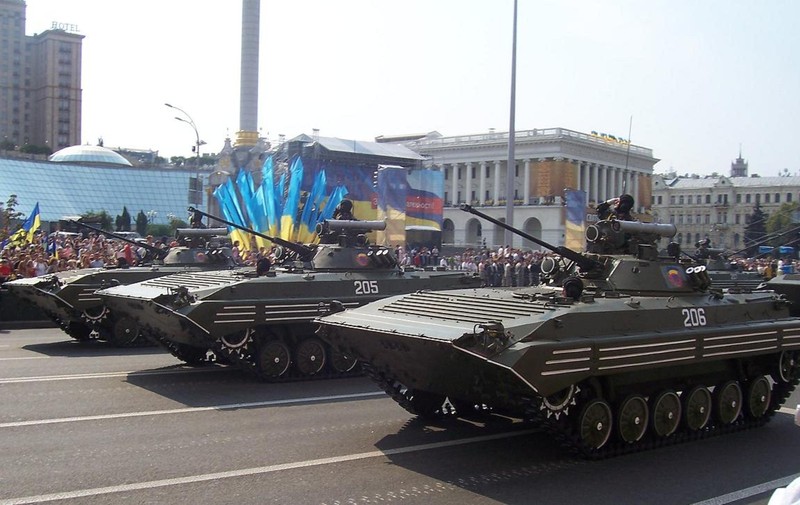 Ky la: Tu san xuat duoc BMP-1, Ukraine van phai nhap khau gan 40 chiec tu Ba Lan-Hinh-5