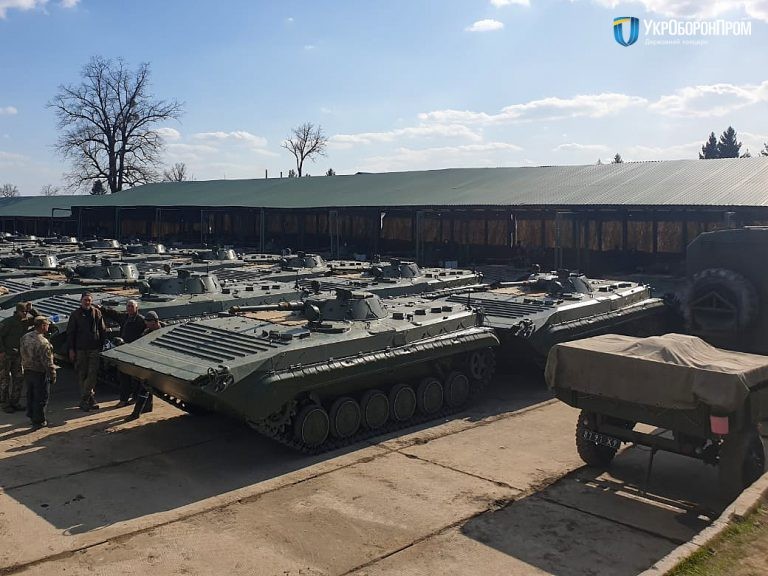 Ky la: Tu san xuat duoc BMP-1, Ukraine van phai nhap khau gan 40 chiec tu Ba Lan