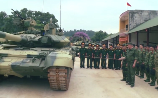 Xe tang T-90S Viet Nam co 