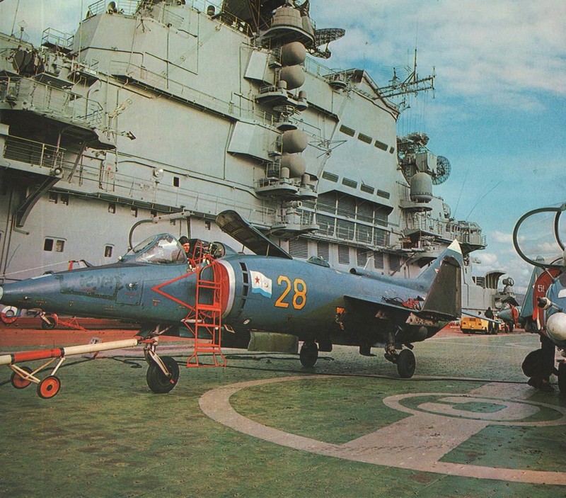Tiem kich Yak-38 tung o Viet Nam: Phi cong Lien Xo nao cung muon lai thu!-Hinh-10