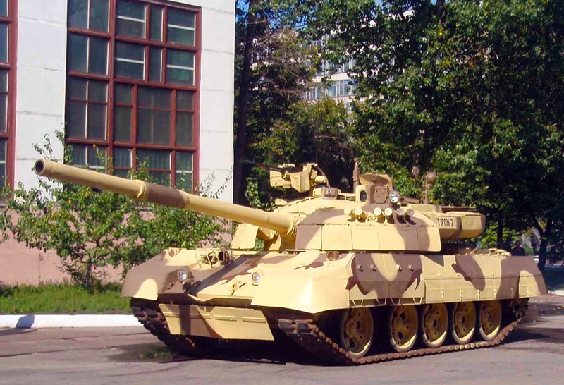 Tai sao Viet Nam khong nen nang cap xe tang T-55 len phien ban T-55M8A2 Tifon?-Hinh-5