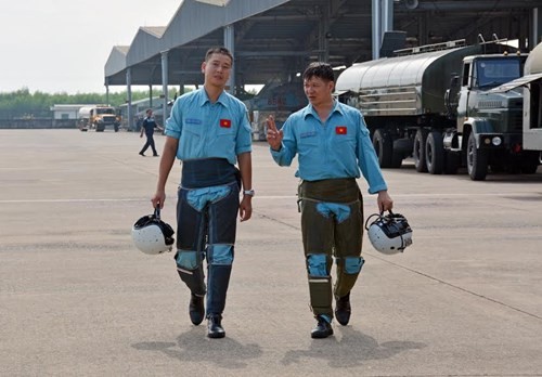 Man nhan Su-30MK2, Su-22M4 Viet Nam ban rocket, nem bom du doi-Hinh-20