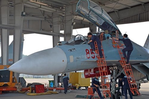 Man nhan Su-30MK2, Su-22M4 Viet Nam ban rocket, nem bom du doi-Hinh-7