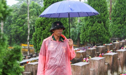 Nuoc mat ngay tro ve chien truong Vi Xuyen cua nhung cuu binh gia-Hinh-2