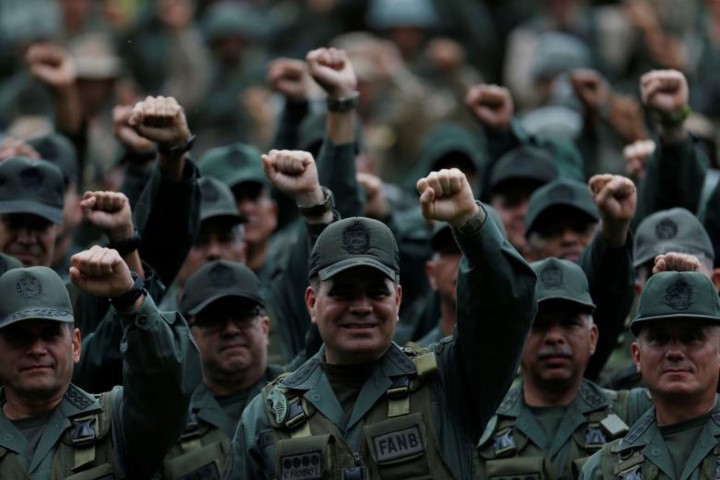 Venezuela pho dien suc manh quan su sau de doa cua My-Hinh-2