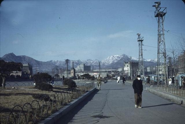 Thu do Seoul vang lang, thanh binh truoc chien tranh nam 1949-Hinh-14