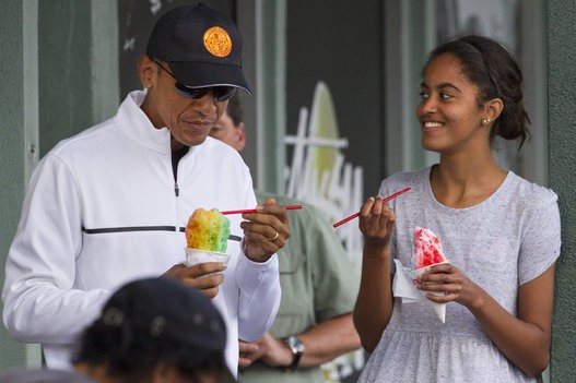 Ngám tỏng thóng Mỹ Obama trong vai trò làm cha tuyẹt vòi-Hinh-3