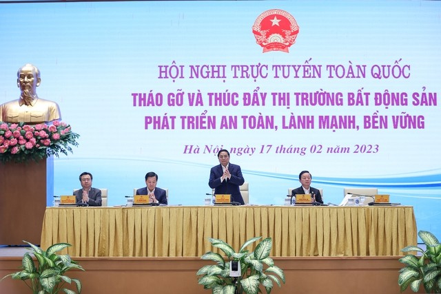 Toan canh thi truong bat dong san: Nhung vuong mac can thao go