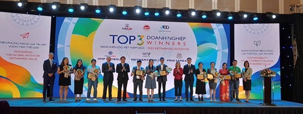 Trao giai ESG cho 10 doanh nghiep sang kien moi truong- xa hoi-quan tri