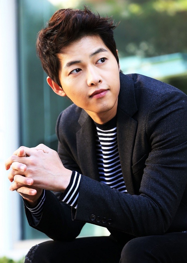 Xem tu vi tron doi cho my nam Song Joong Ki-Hinh-8