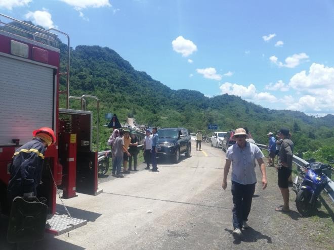 Tin nong ngay 26/7: BCA chi dao khan vu xe du lich lao vuc Quang Binh