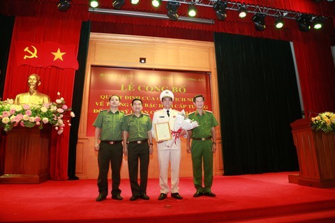 Chan dung Giam doc Cong an TP HCM duoc phong ham tuong-Hinh-7