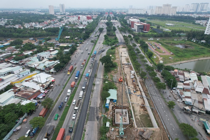 Toan canh ham chui tram ty o TP HCM thi cong tro lai sau khi bi ‘tuyt coi’-Hinh-7