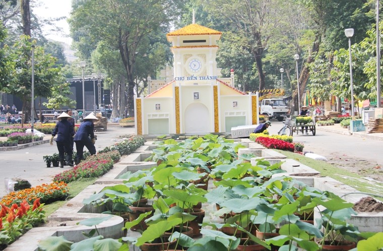 Song nuoc Phuong Nam o Hoi hoa Xuan Sai Gon-Hinh-2