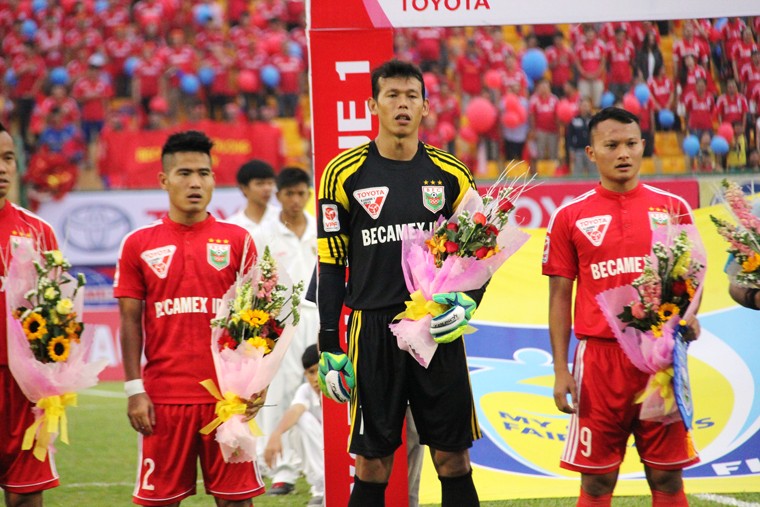 Tung bung khai mac V-league 2015 o Binh Duong-Hinh-8