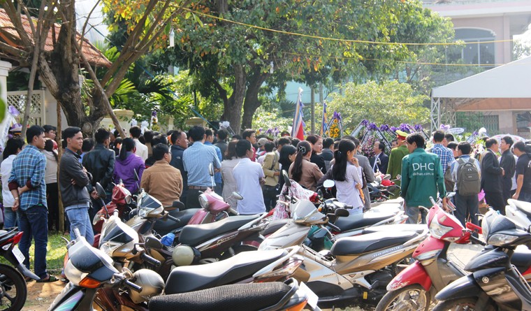 Nhieu can bo cap cao den vieng ong Nguyen Ba Thanh-Hinh-10