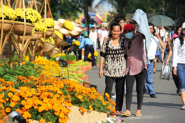 Dan Sai Gon doi nang thuong canh tren duong hoa Ham Nghi-Hinh-3