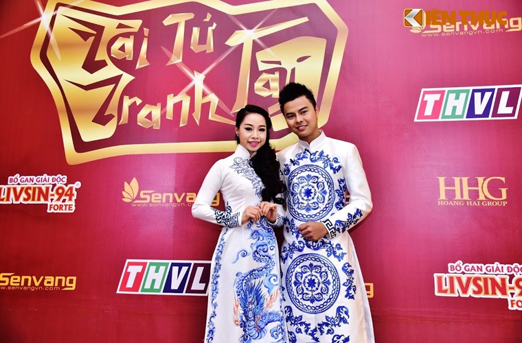 Mr Dam dien ao dai theu rong du Tai tu tranh tai-Hinh-8