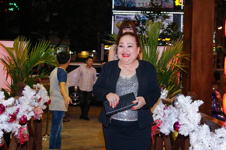 Diem Huong Nam Em mung sinh nhat ba ngoai NSND Ngoc Giau-Hinh-3