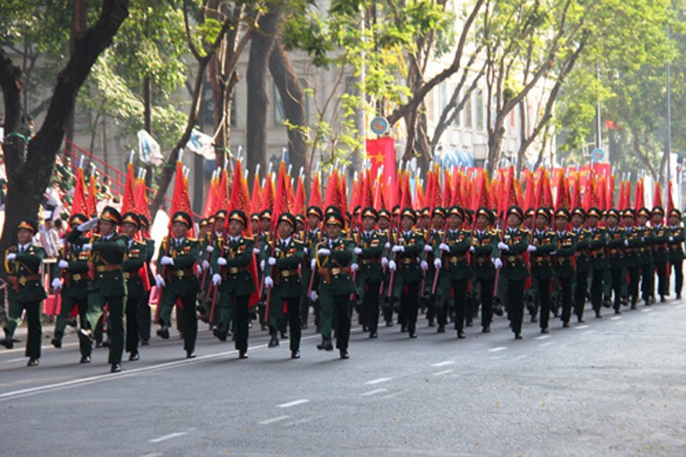 Nhin lai le dieu binh, dieu hanh hung trang mung Chien thang 30/4/2015-Hinh-11