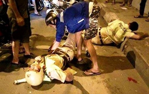 Truy bat 2 nghi can cuop tai san dap CSGT nga trong thuong