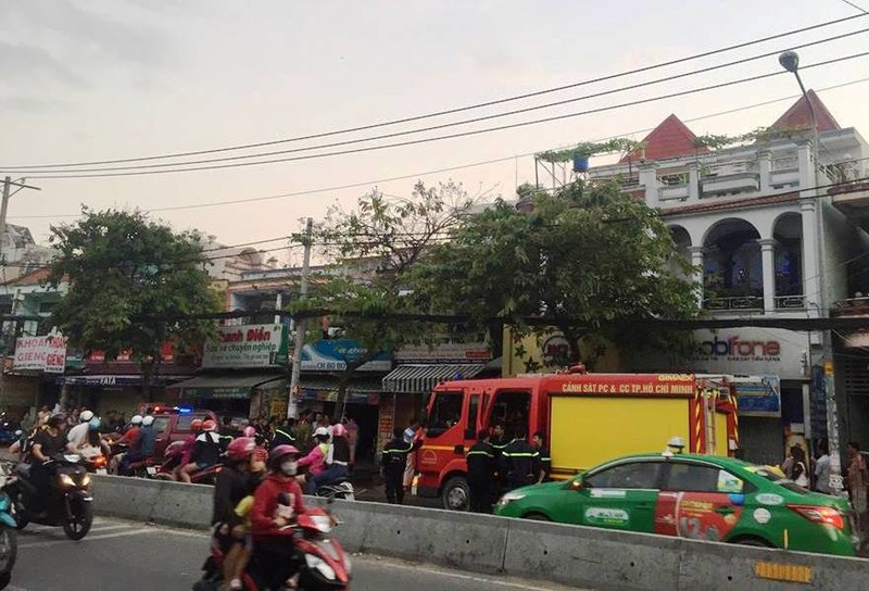 Hang tram gau bong Valentine phut choc lam qua cho “ba hoa”