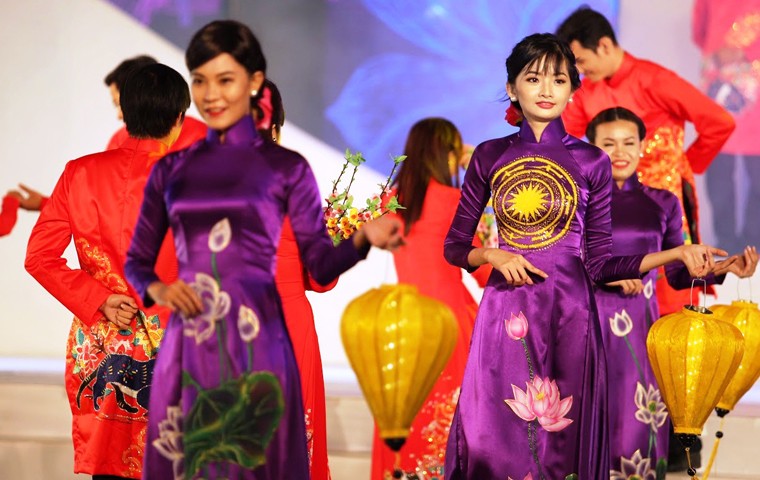 Thi sinh nam gianh quan quan Duyen dang Ao dai 2017-Hinh-6