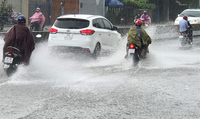 Anh: Ha Noi nang do lua, Sai Gon lai mua trang troi-Hinh-10