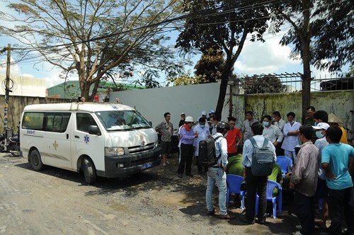 TPHCM: Ro ri khi NH3, hang tram nguoi dan hoang loan-Hinh-4