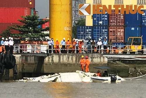 Dam tau hang container tren song Dong Nai, dan lao vao “hoi cua”