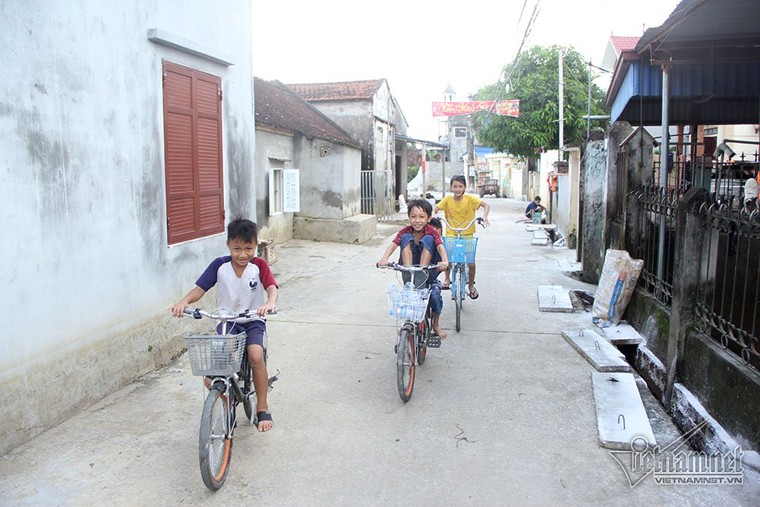 Ngap lut o Chuong My: Nuoc da rut, khan truong phong chong dich benh-Hinh-15