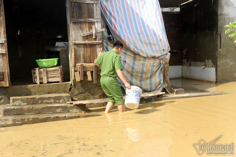 Ngap lut o Chuong My: Nuoc da rut, khan truong phong chong dich benh-Hinh-5