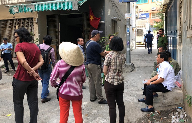 Chung cu giua Sai Gon nghieng, khan cap di doi hang tram nguoi dan-Hinh-5