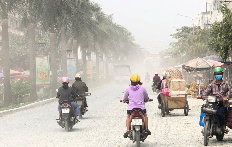 Canh kinh hoang o duong den “Cho Hoa xuan” dau moi Binh Dien-Hinh-3