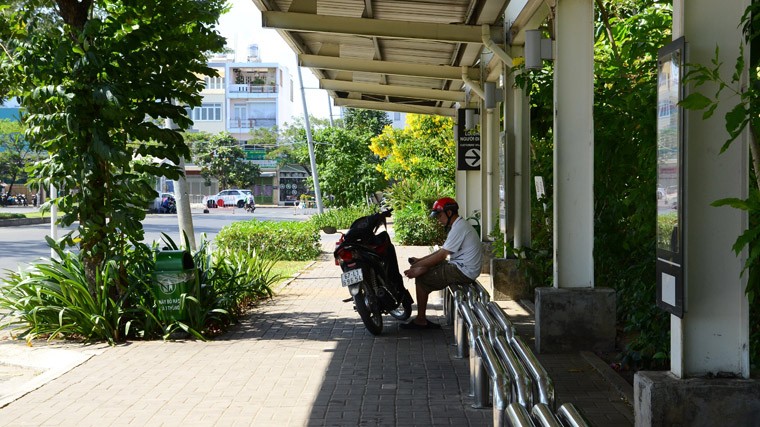 Moi dau mua kho, nguoi Sai Gon da khon don vi nang nong gay gat-Hinh-5