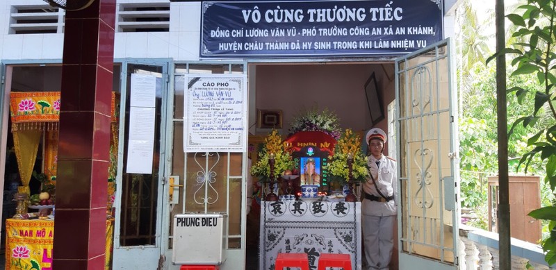 Ben Tre: Bat doi tuong dam hai cong an xa thuong vong